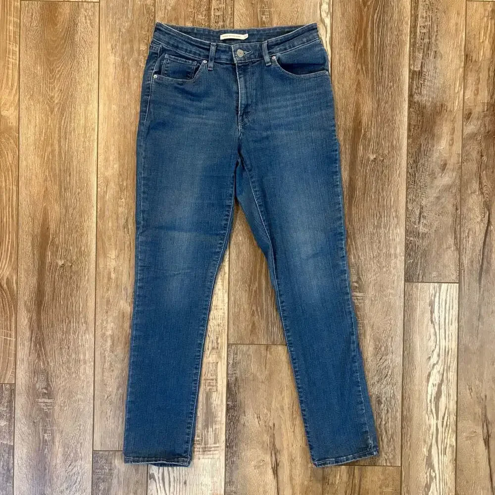 Levis Classic Mid Rise Skinny Jeans Womens 30 Medium Wash